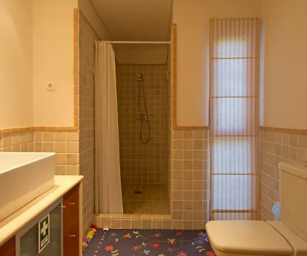 Nyaraló Raizes E Particulas *