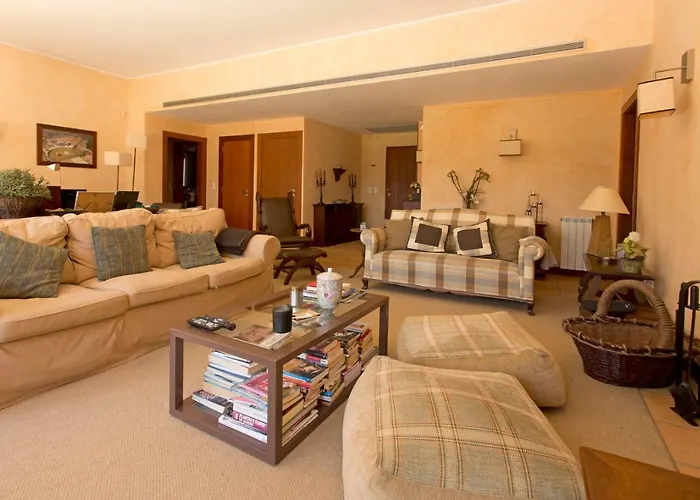 Nyaraló Raizes E Particulas *